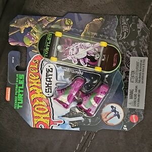 Hot Wheels Skate Donatello TMNT Nickelodeon